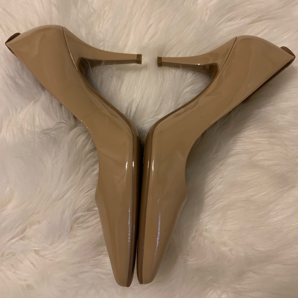 Heels - Picture 3 of 4